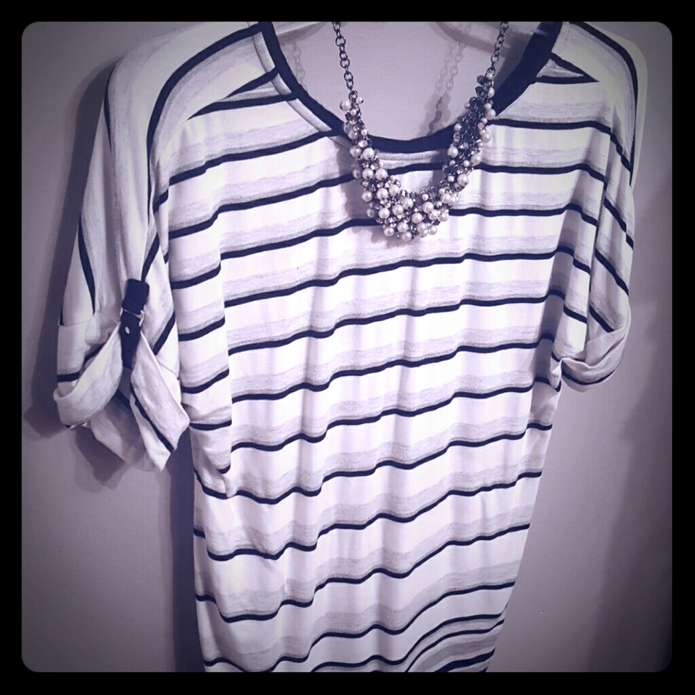 WHBM embellished sleeve top XS